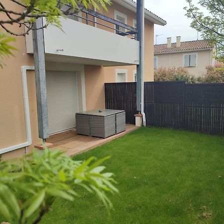 Appartamento T2 Avec Jardin Proche Aeroport, Airbus, Meet Daux Esterno foto