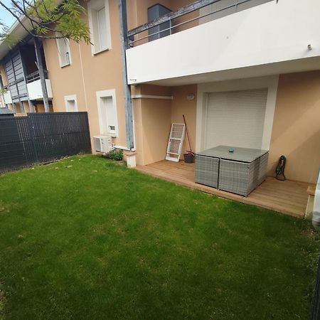 Appartamento T2 Avec Jardin Proche Aeroport, Airbus, Meet Daux Esterno foto