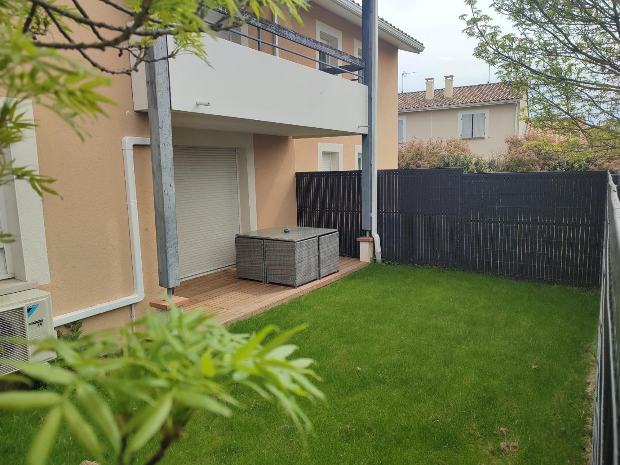 Appartamento T2 Avec Jardin Proche Aeroport, Airbus, Meet Daux Esterno foto